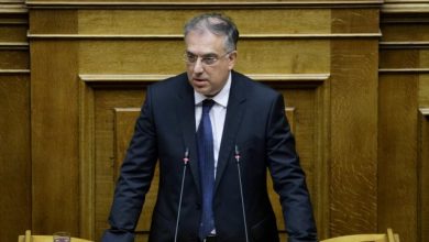 Θεοδωρικάκος στην Βουλή